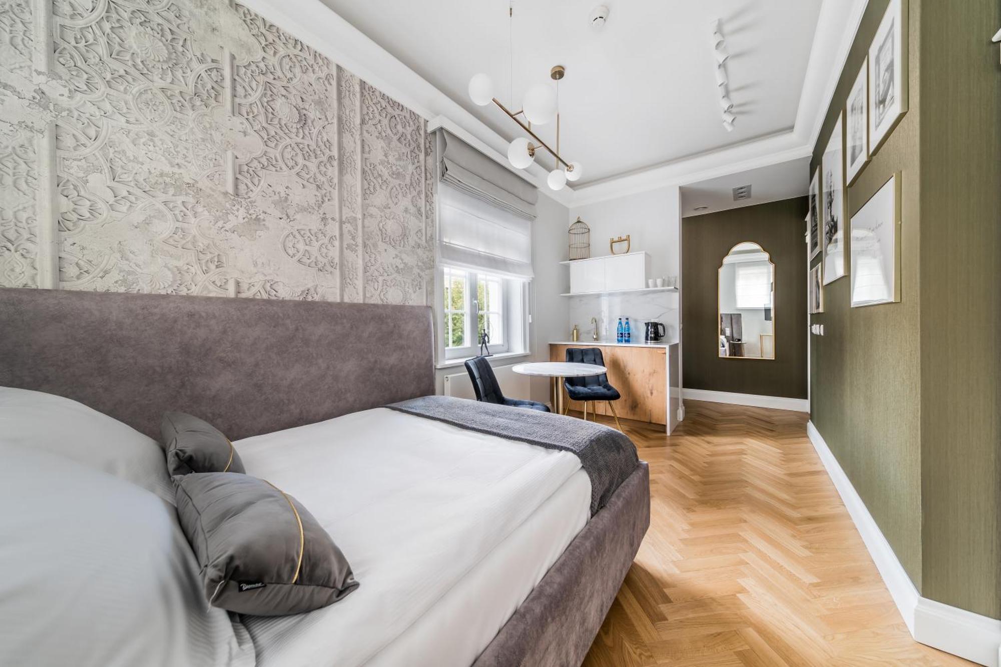 H Aparthotel Элк Номер фото